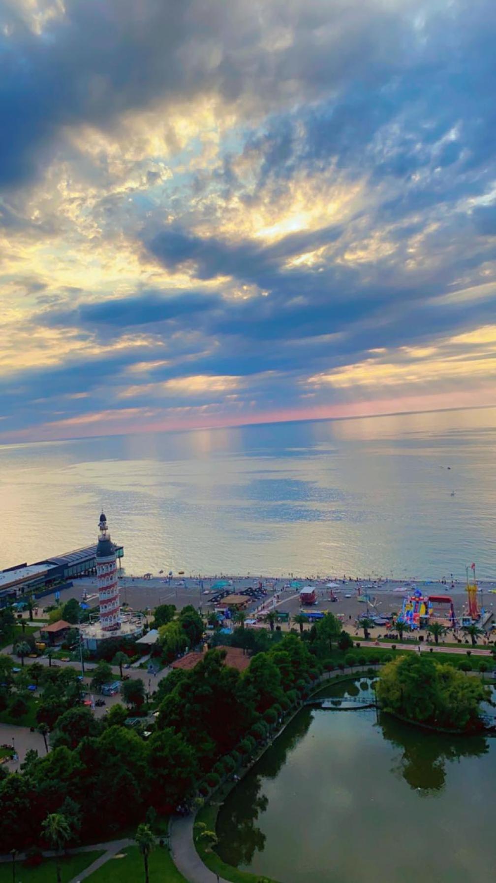 Апартаменты С Видом На Море Twin Towers Batumi, Orbi City Esterno foto